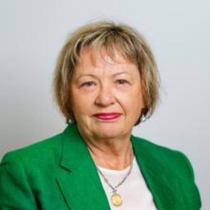 julie-warren